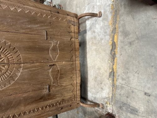 Antique Indian Carved Teakwood Gate Panel, 65Hx38.5x 18 deep at the feet - Image 5