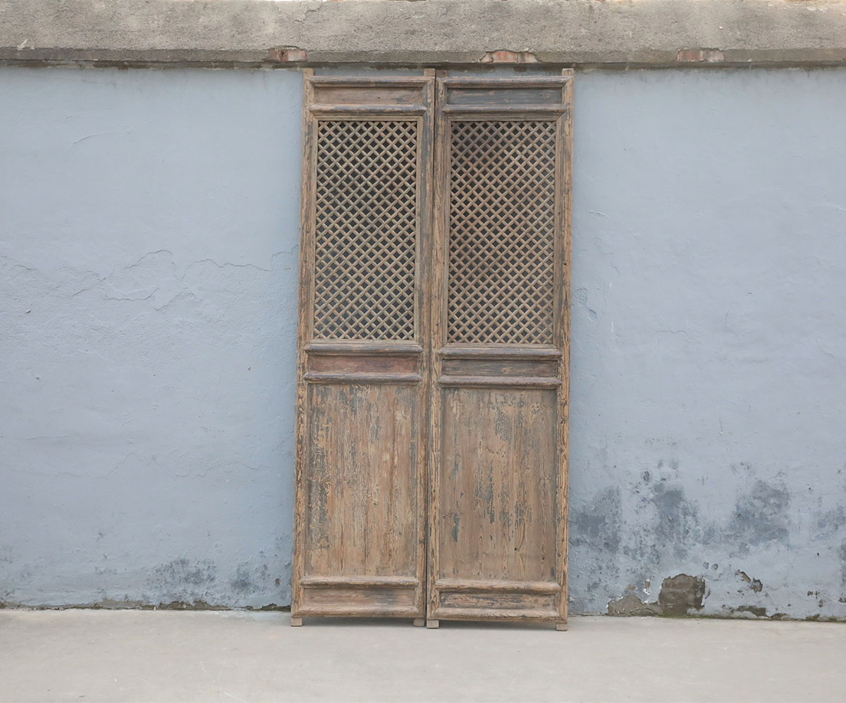 Pair of Antique Chinese Pine Trellis-top Wall Panels/Doors/Screen, 98Hx23.5x2 - Image 3
