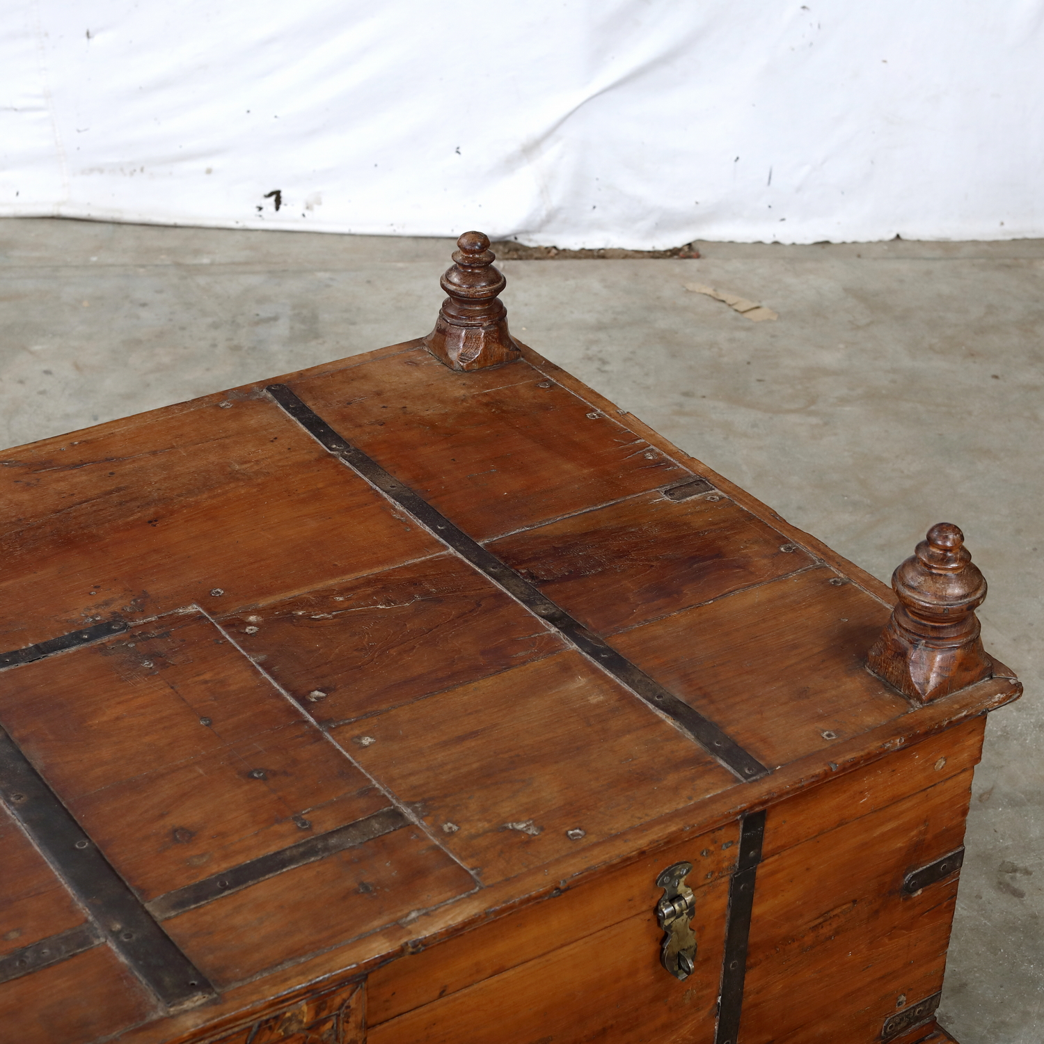 Antique Indian Teakwood Blanket Chest/Coffee Table, 19th c., 52.5x29x18H - Image 3