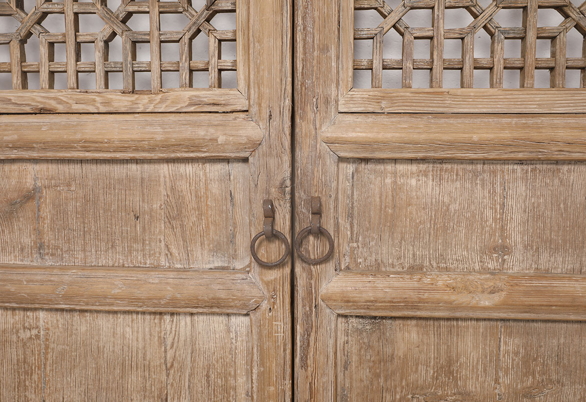 Pair of Antique Chinese Pine Doors/Screen, 42x2x90.5H - Image 3